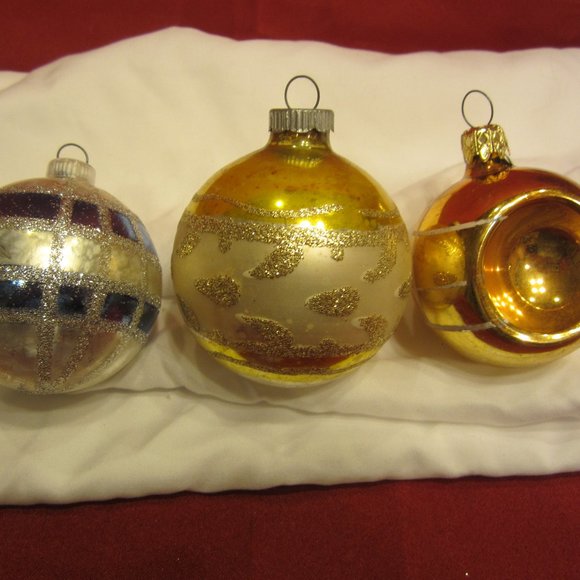 SET OF 3 ORNAMENTS, GLASS BALLS, FROM THE 50'S TO THE 70'S - Picture 1 of 9